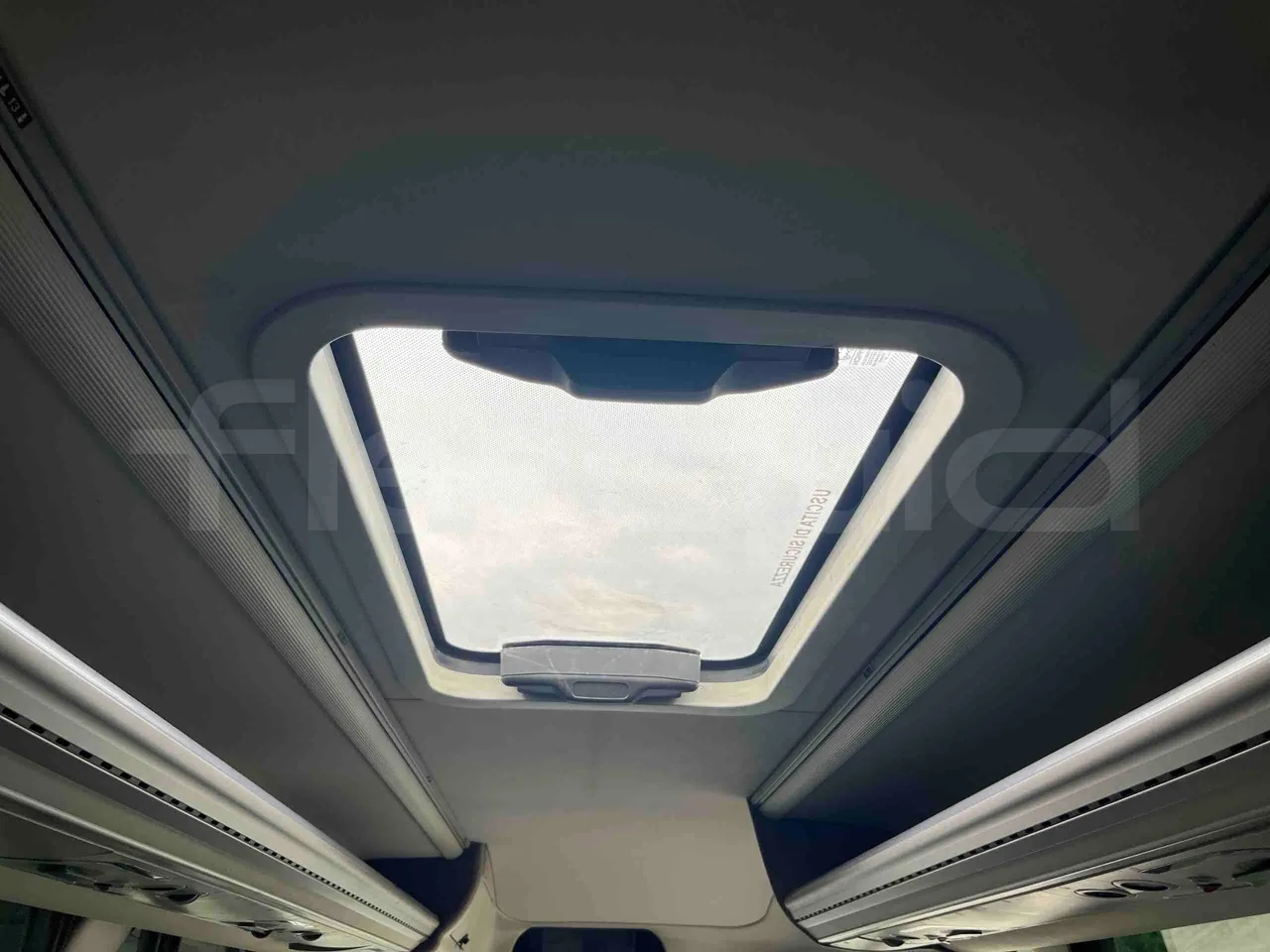 Iveco Mago 2 - Roof Hatch 1