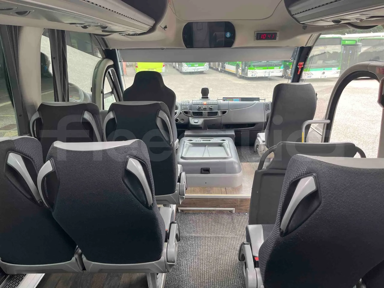 Iveco Mago 2 - Forward Seats From Middle Position