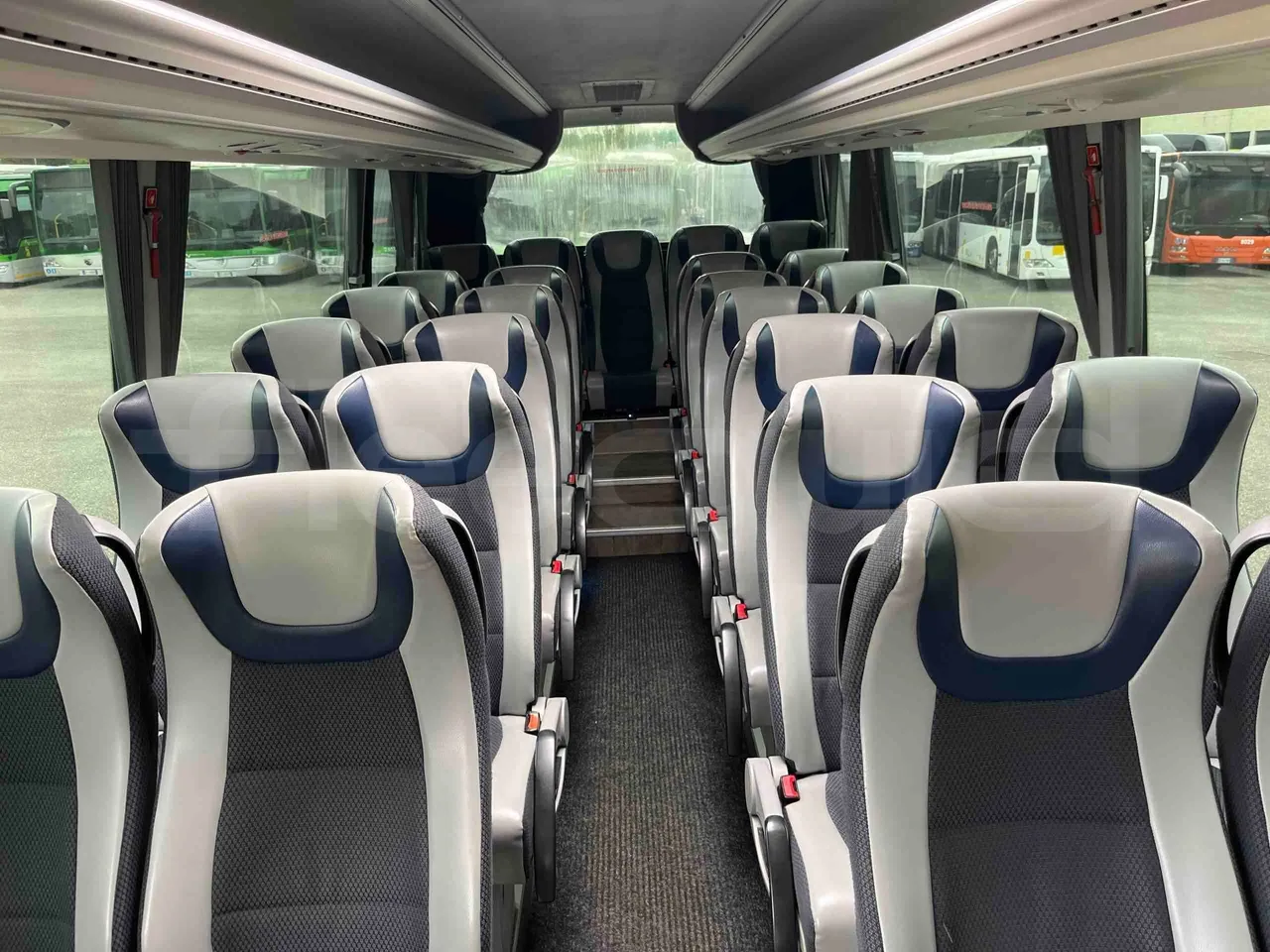 Iveco Mago 2 - Reverse Seats From Middle Position