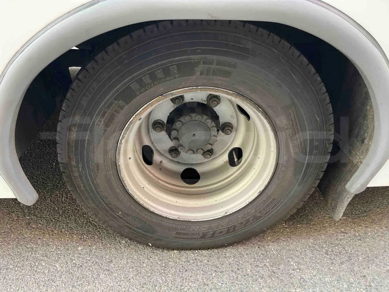 Iveco Mago 2 - Second Axle Left Side: Complete Wheel