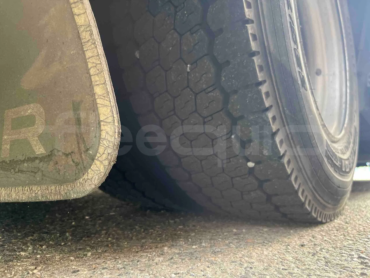 Iveco Mago 2 - Second Axle Right Side: Tyre Tread