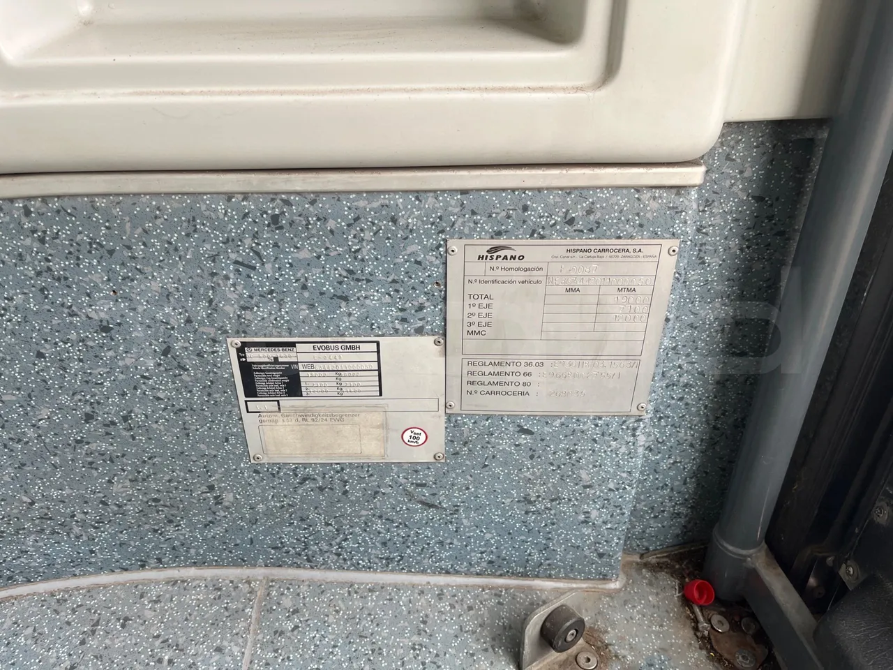 Mercedes-Benz OC500LE 1830H - EUR4 - 220kW -13.200m - command unit indicators