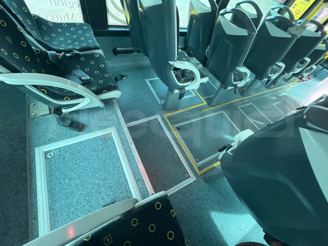 Mercedes-Benz OC500LE 1830H - EUR4 - 220kW -13.200m - toilette accessories photo