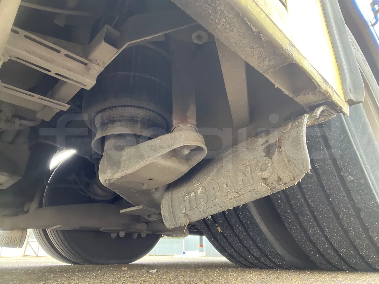 Mercedes-Benz OC500LE 1830H - EUR4 - 220kW -13.200m - axel 2 air springs 1 left