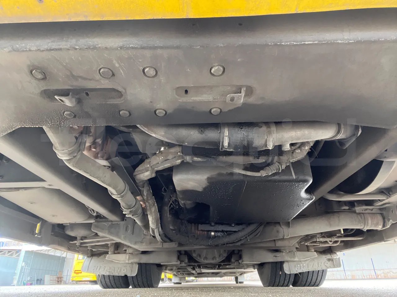 Mercedes-Benz OC500LE 1830H - EUR4 - 220kW -13.200m - axle 2 caliper brakes left