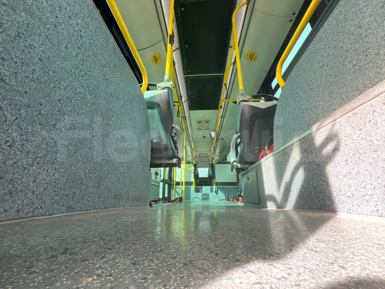 Mercedes-Benz OC500LE 1830H - EUR4 - 220kW -13.200m - door mechanism photo