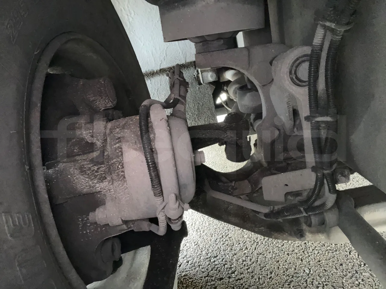 Mercedes-Benz OC500LE 1830H - EUR4 - 220kW -13.200m - front air springs left