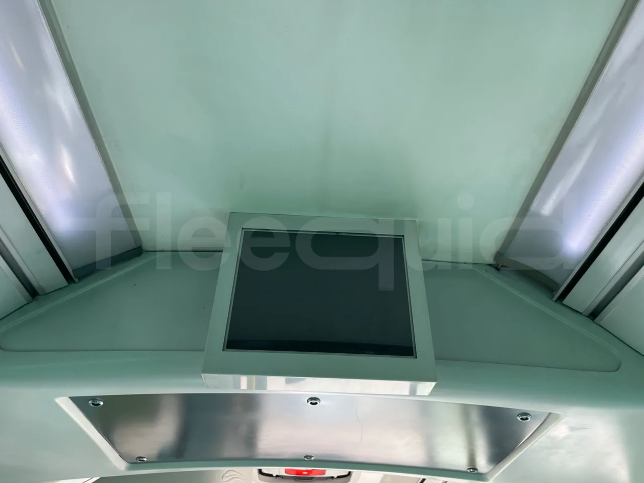 Mercedes-Benz OC500LE 1830H - EUR4 - 220kW -13.200m - interior reverse seats driver height