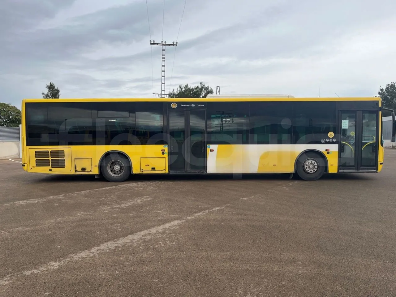 Mercedes-Benz OC500LE 1830H - EUR4 - 220kW -13.200m - luggage rack photo