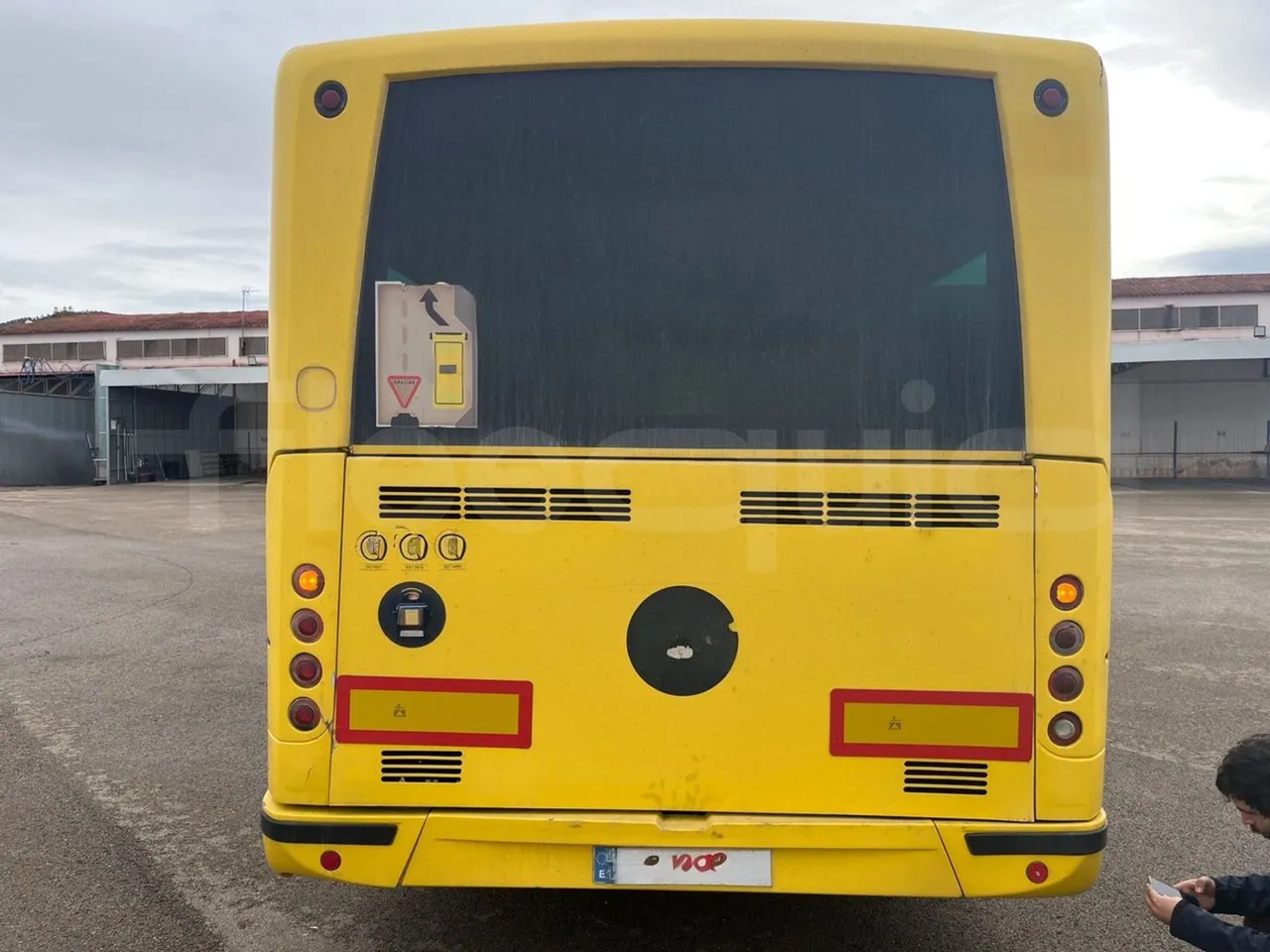 Mercedes-Benz OC500LE 1830H - EUR4 - 220kW -13.200m - rear hatch closed