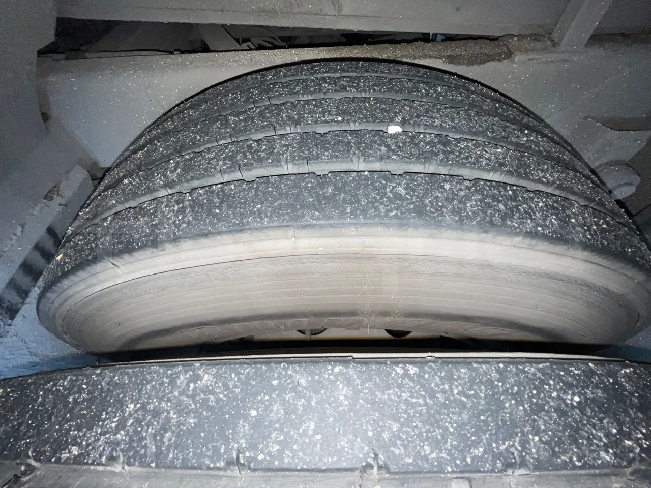 Mercedes-Benz OC500LE 1830H - EUR4 - 220kW -13.200m - axle 2 shock absorbers 2 left