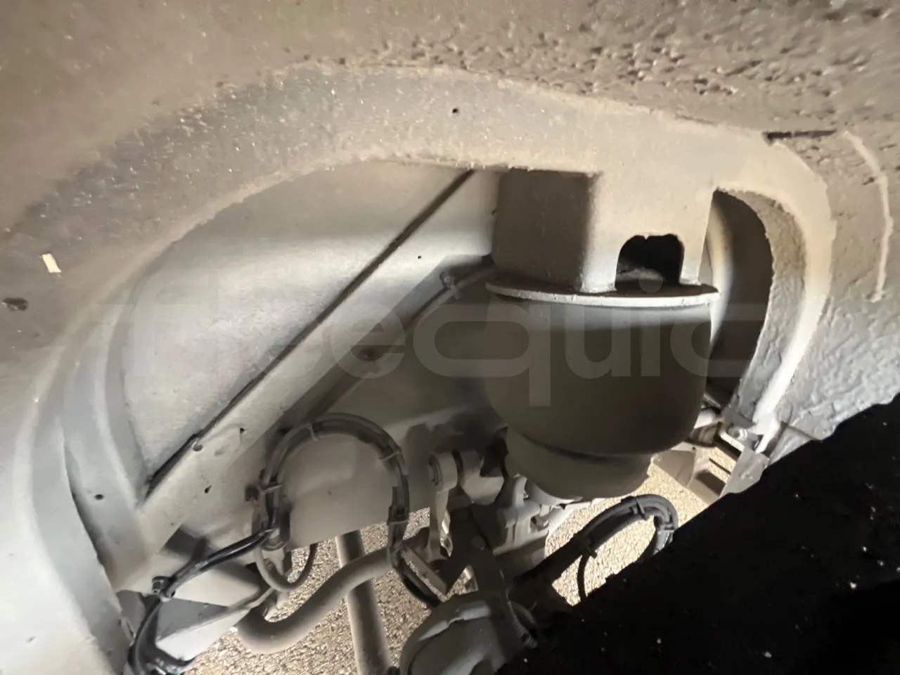 Mercedes-Benz OC500LE 1830H - EUR4 - 220kW -13.200m - front axle right side