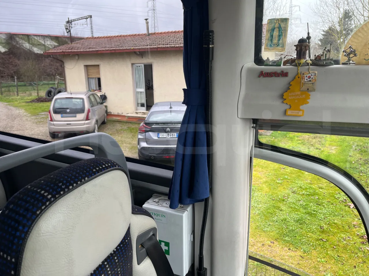 Irizar i6 12.35 - Euro6 - 305kW - 12.200mt - driver microphone accessories photo