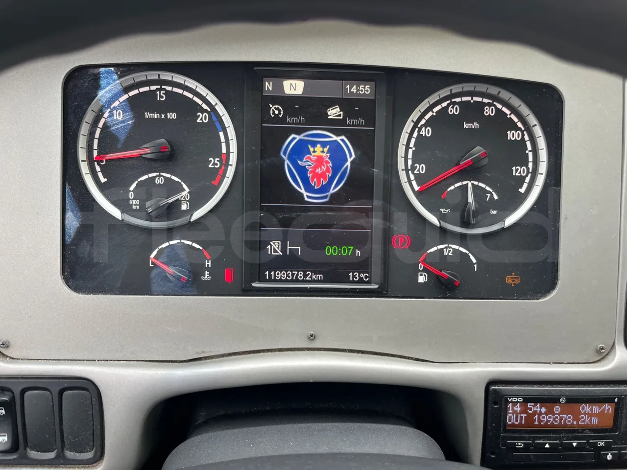 Irizar i6 12.35 - Euro6 - 305kW - 12.200mt - dashboard lights on