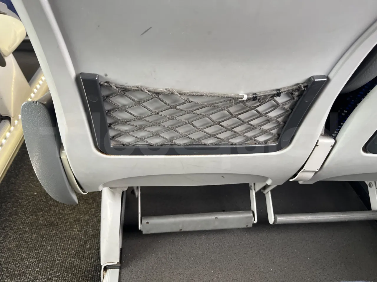 Irizar i6 12.35 - Euro6 - 305kW - 12.200mt - mesh detail photo