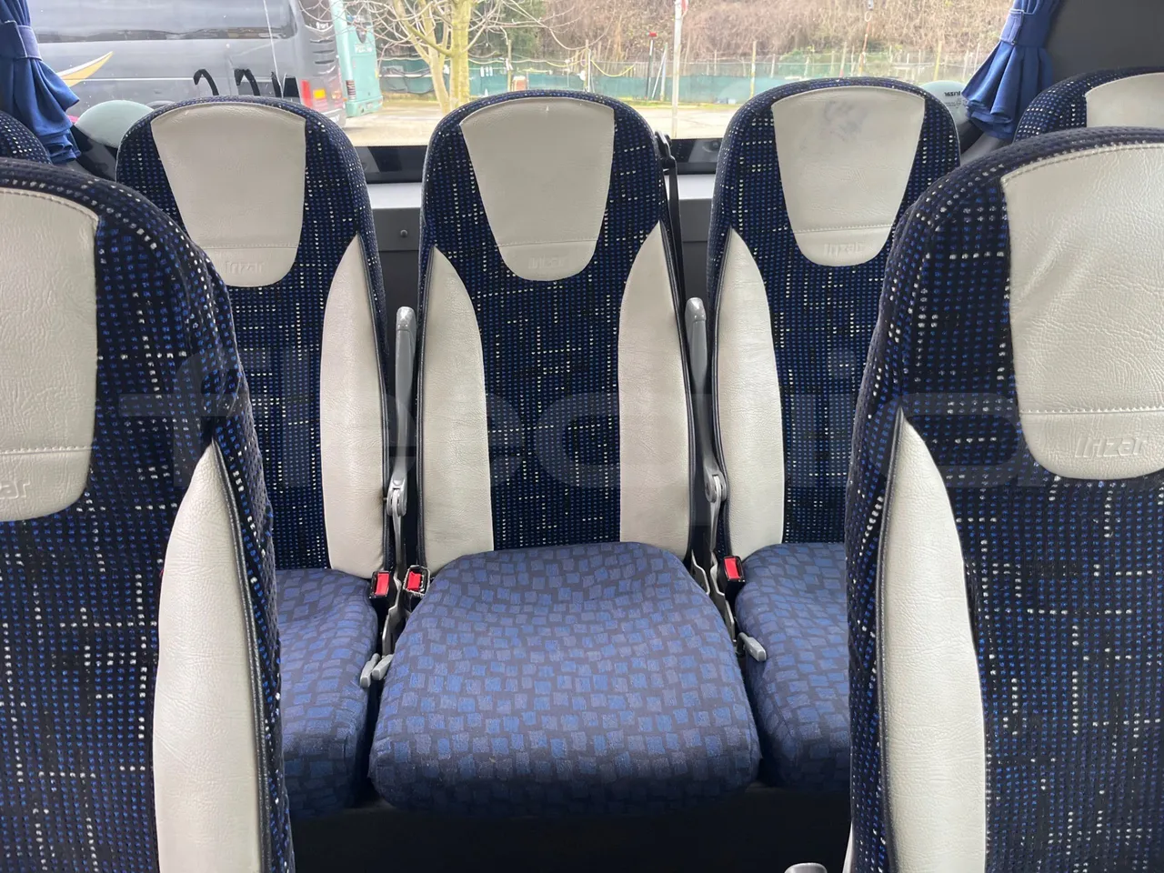 Irizar i6 12.35 - Euro6 - 305kW - 12.200mt - single seat detail