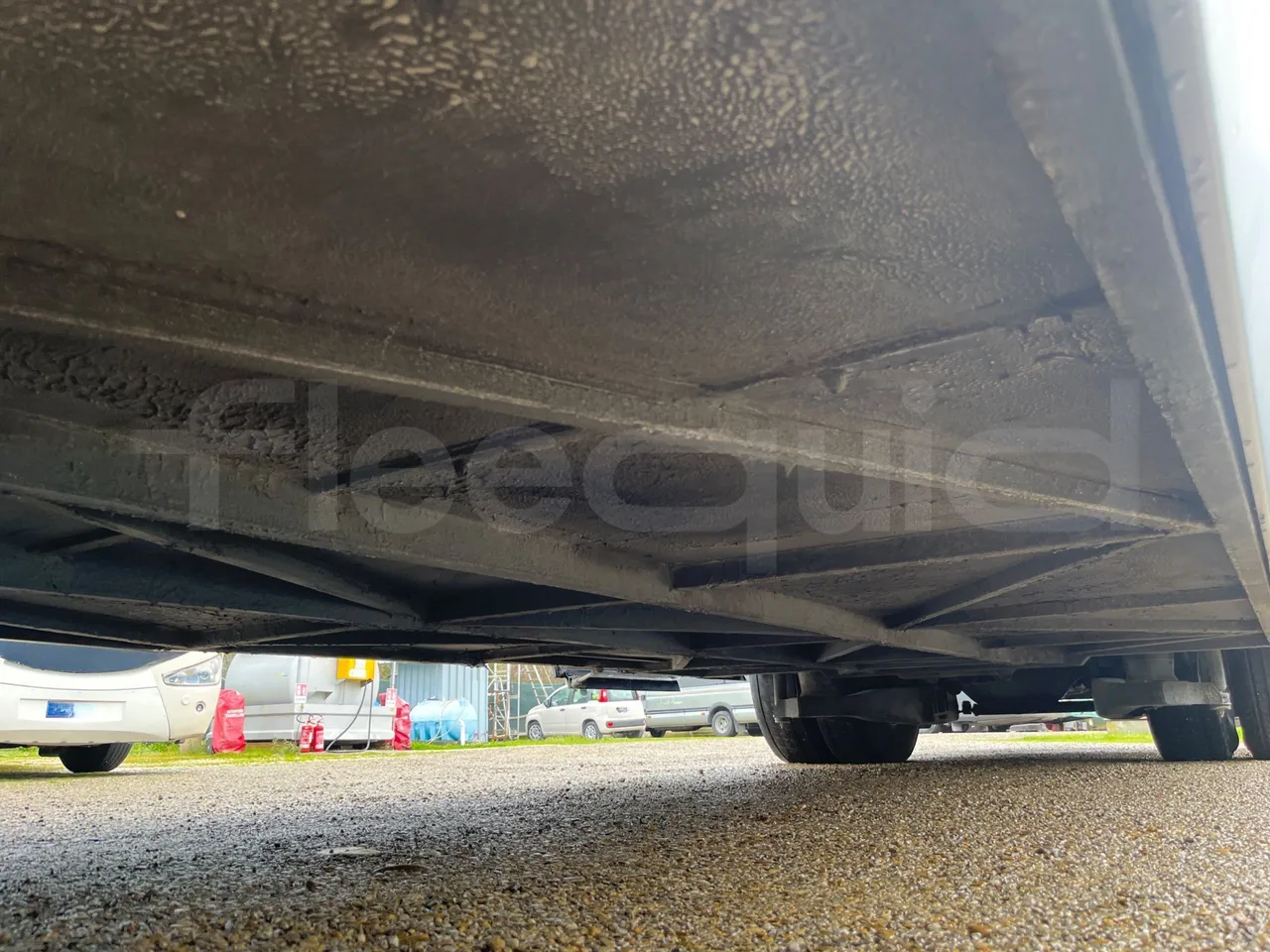 Irizar i6 12.35 - Euro6 - 305kW - 12.200mt - central undercarriage photo