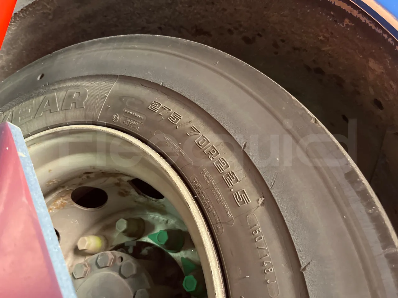 Mercedes-Benz Conecto 628B01 - EUR6 - 220kW - 11.966m - rear left tire photo