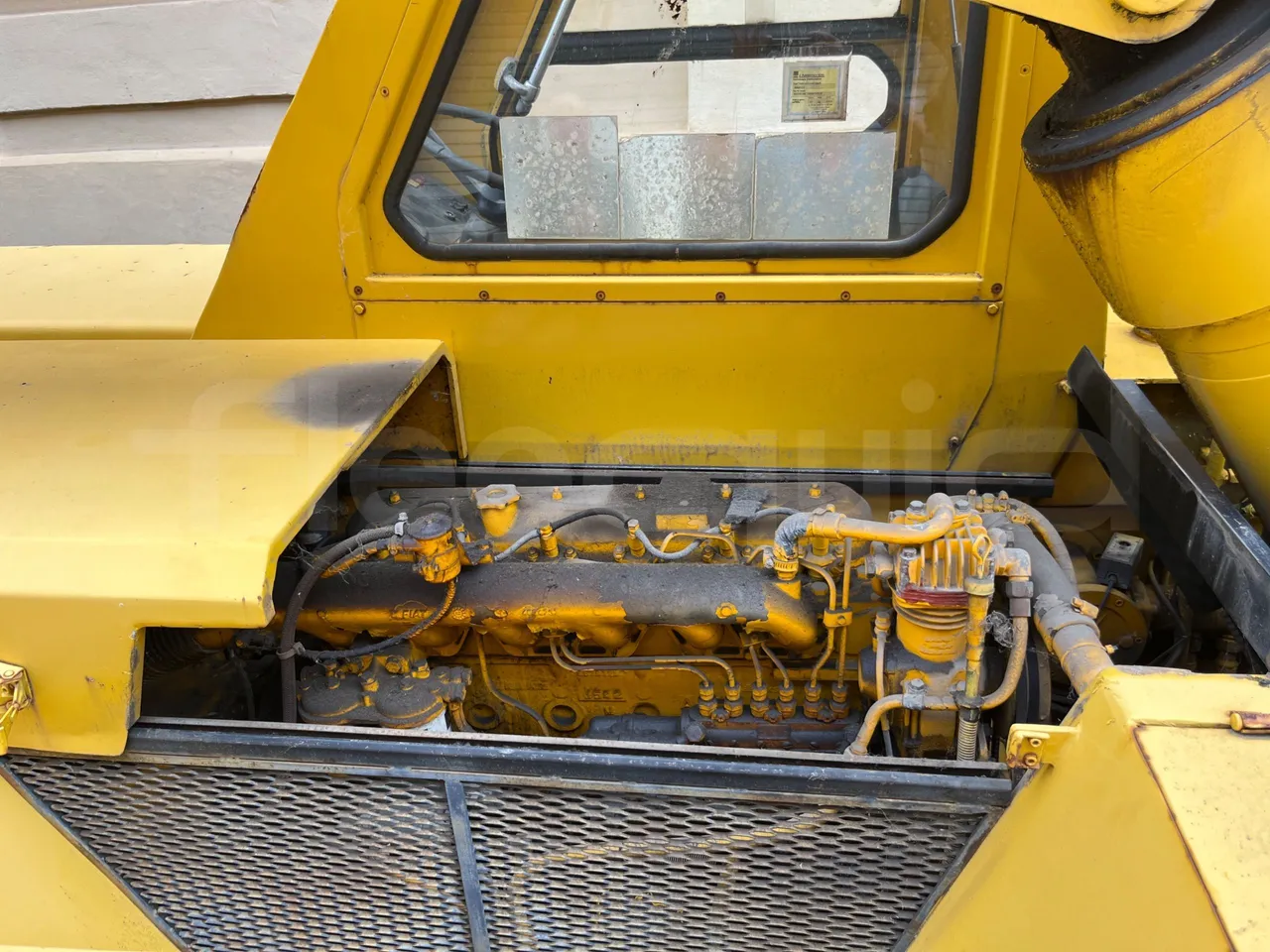 Manghi Gru MTA 160/1 MTA 160/1 - 81kW - engine plate photo