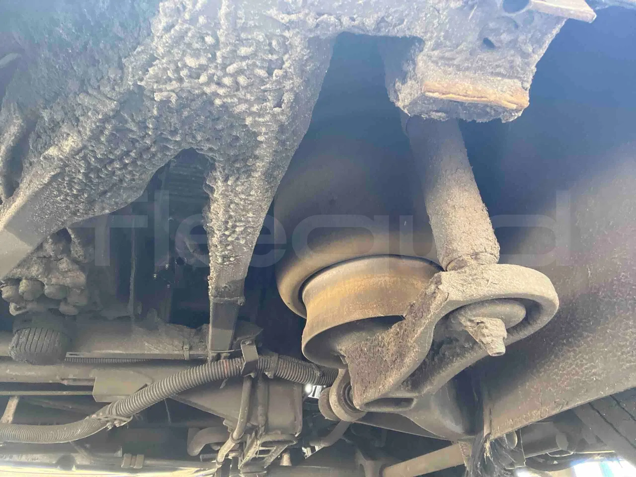 Mercedes-Benz Citaro - axle 2 shock absorbers 2 left