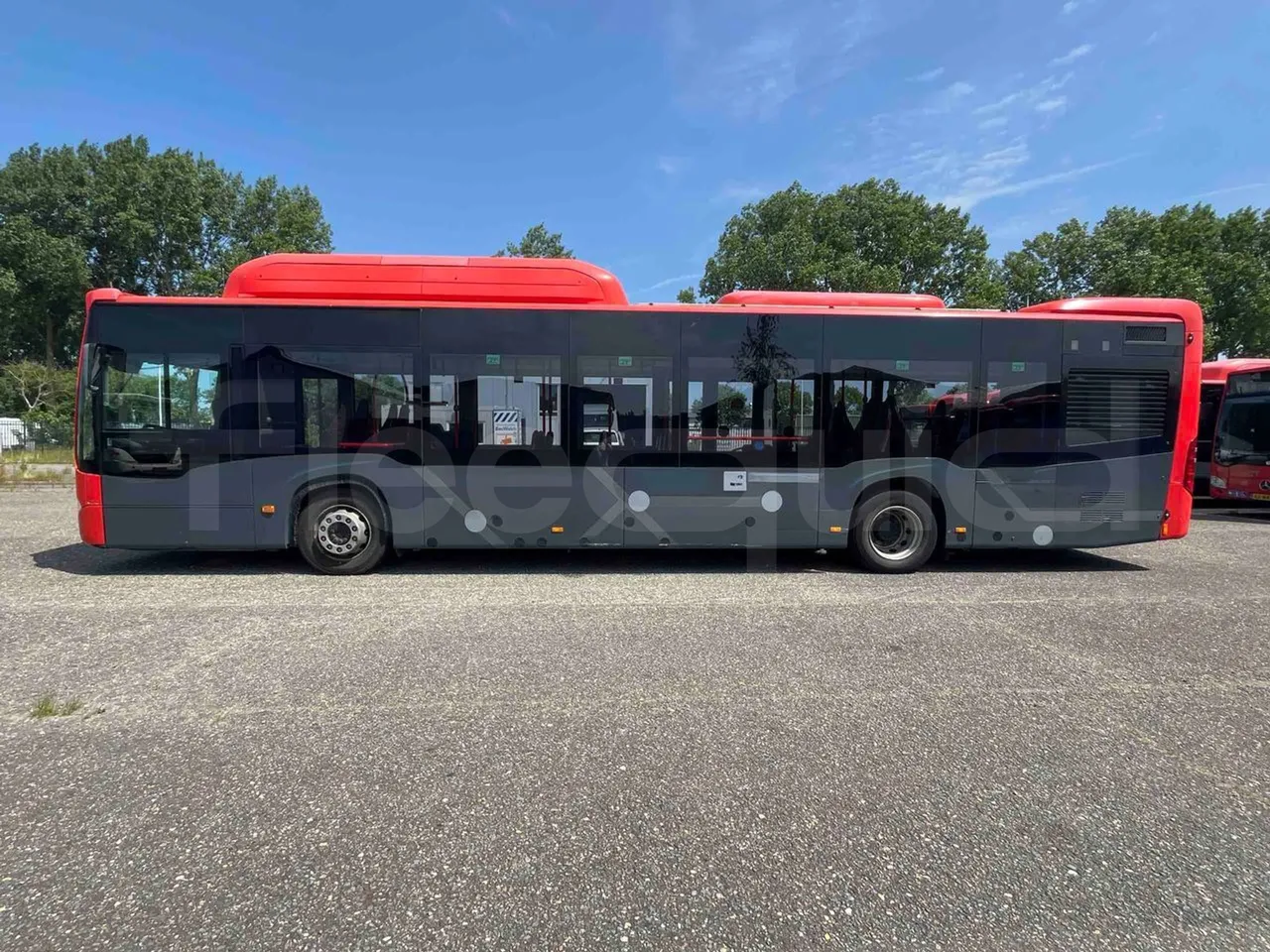 Mercedes-Benz Citaro - left side photo
