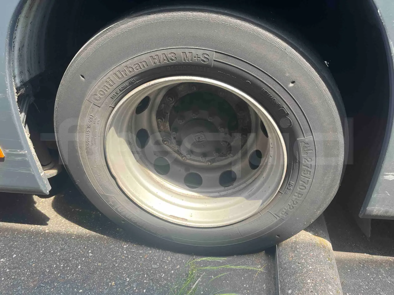 Mercedes-Benz Citaro - rear left tire photo