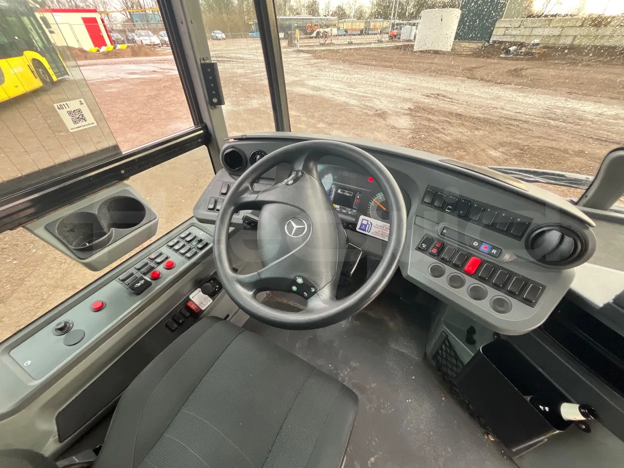 Mercedes-Benz Citaro 628 02 - Euro 6 - 220 kW - 12.140 mt - buttons panels on