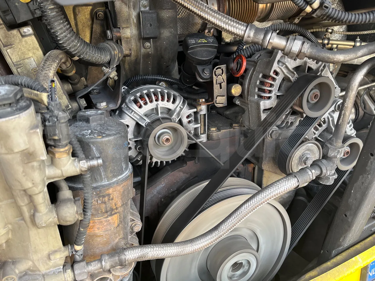 Mercedes-Benz Citaro 628 02 - Euro 6 - 220 kW - 12.140 mt - air conditioning compressor