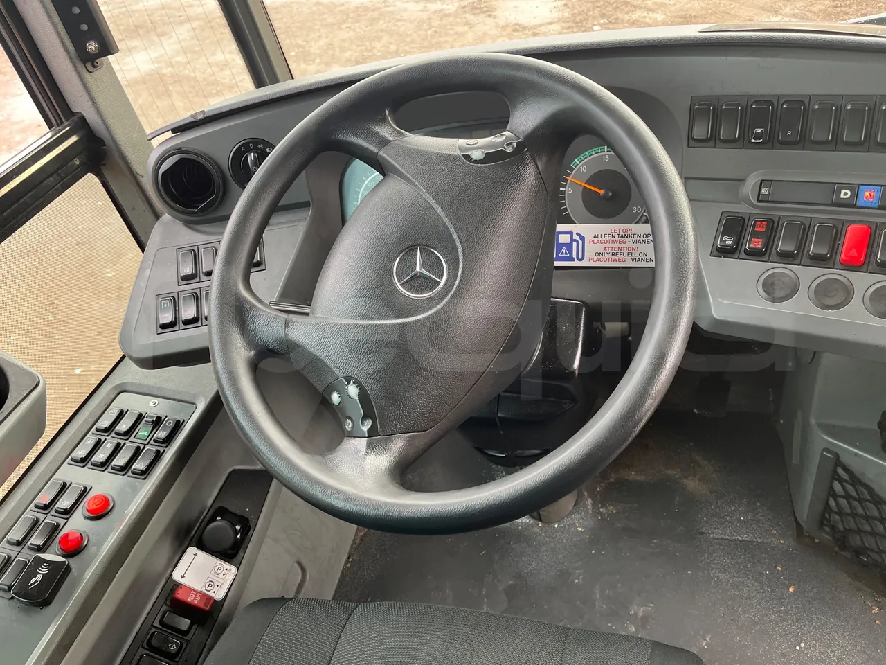Mercedes-Benz Citaro 628 02 - Euro 6 - 220 kW - 12.140 mt - steering wheel photo