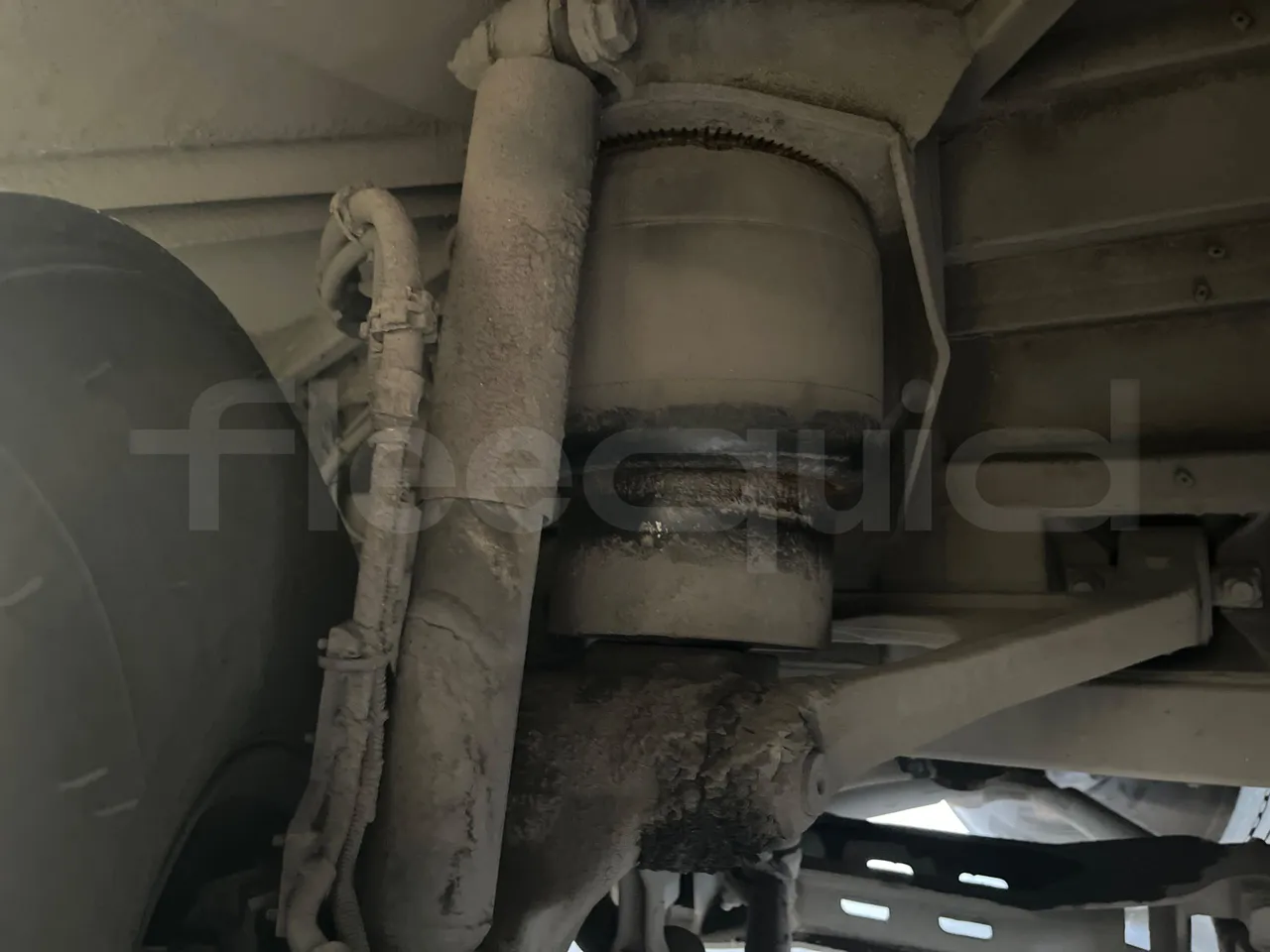 Setra S415 S415 UL-E5/ Euro 5 - 260 Kw - 12,2 Mt - front air springs right