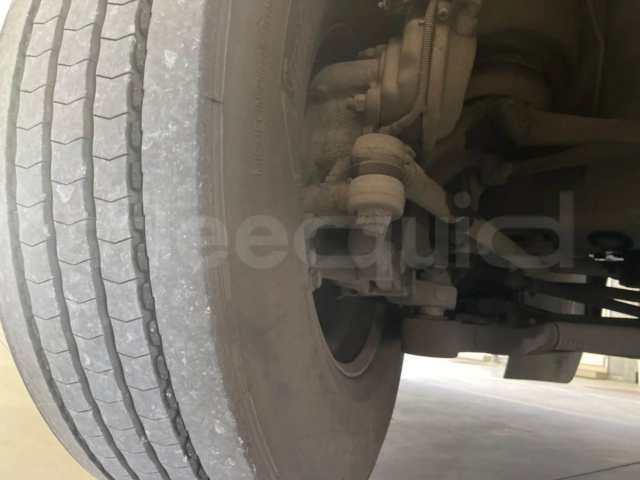Setra S415 S415 UL-E5/ Euro 5 - 260 Kw - 12,2 Mt - front axle right side