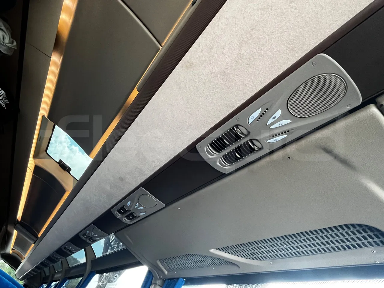 Iveco Magelys - camera accessories photo