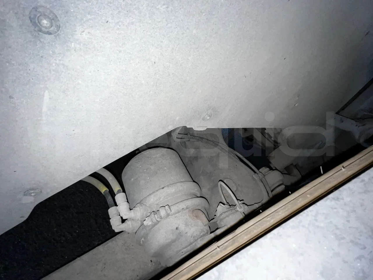 Iveco Magelys - axle 2 caliper brakes left