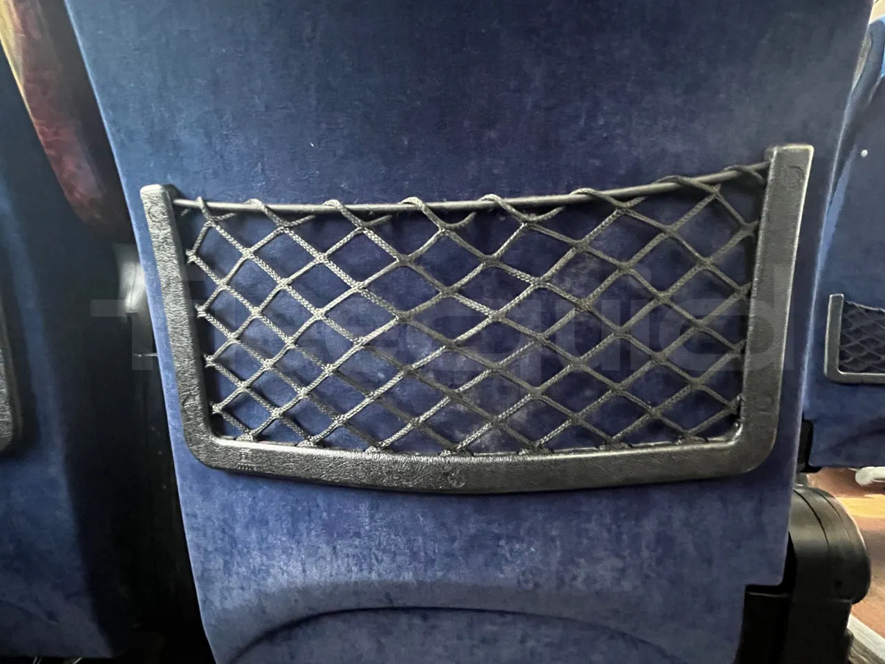 Iveco Magelys - mesh detail photo