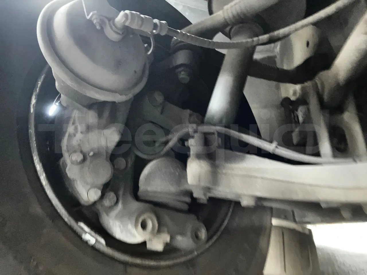 Iveco Magelys - front shock absorbers left