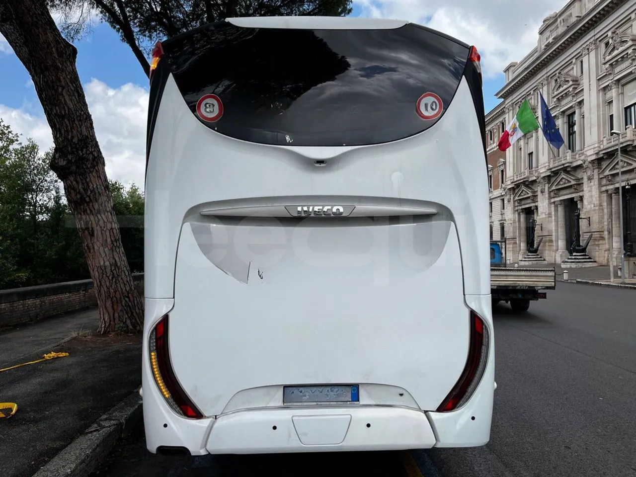 Iveco Magelys - rear hatch closed