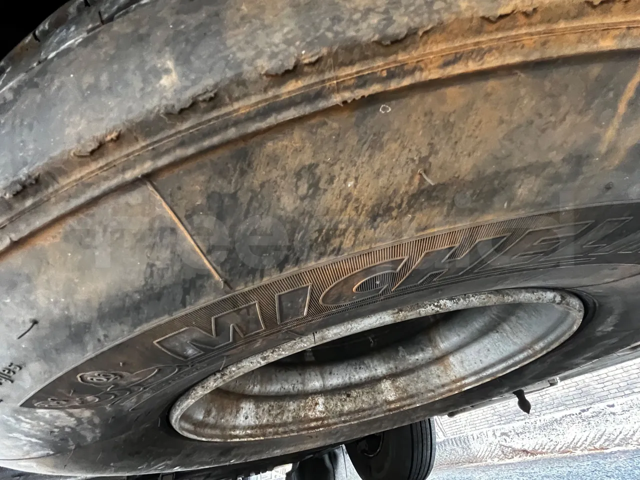Iveco Magelys - spare wheel