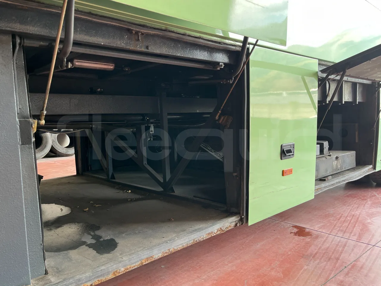 Temsa Safari - internal frame rust check