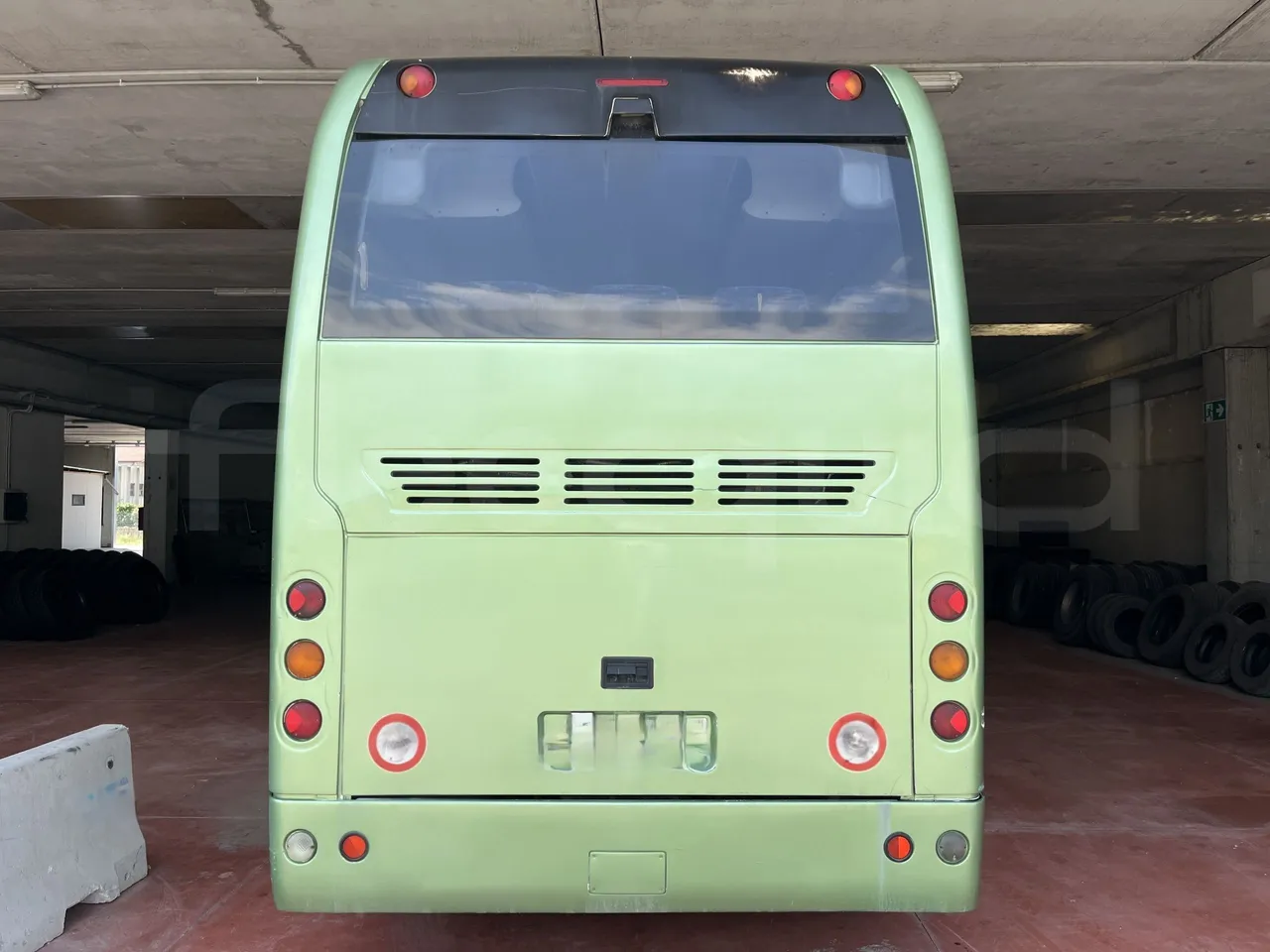 Temsa Safari - rear hatch closed