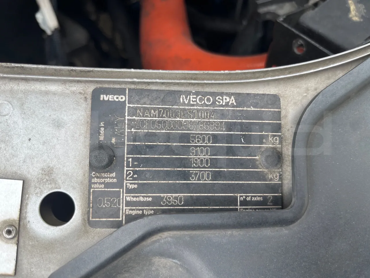 Iveco Daily A50/E4/20/C - Euro4 - 130kW - 6.948mt - vehicle plate photo