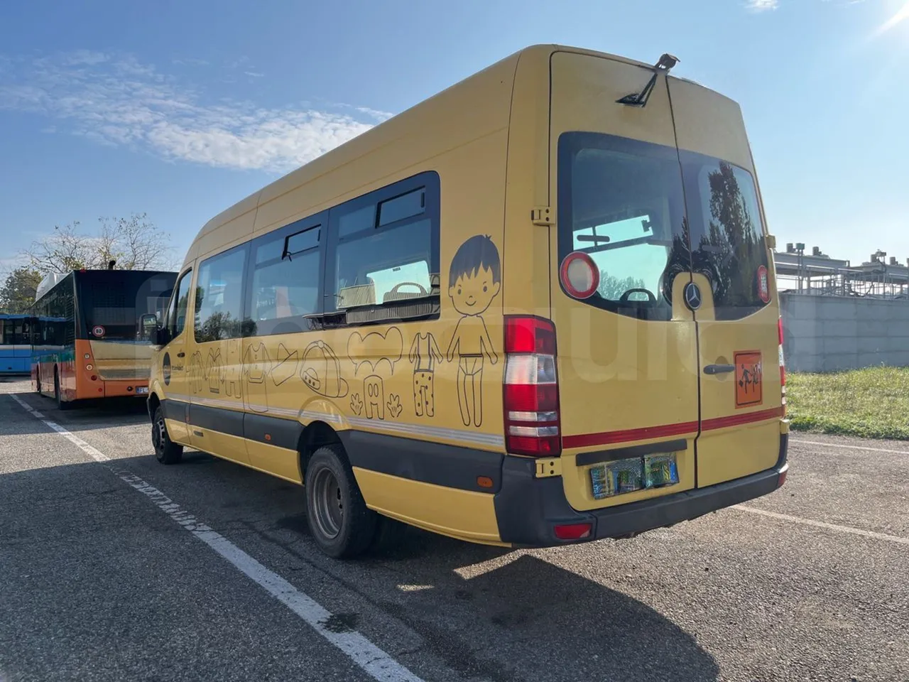 Mercedes-Benz Sprinter 518CDI f 50 - EUR4 - 135kW - 7.345m Tomassini - 3/4 left rear side