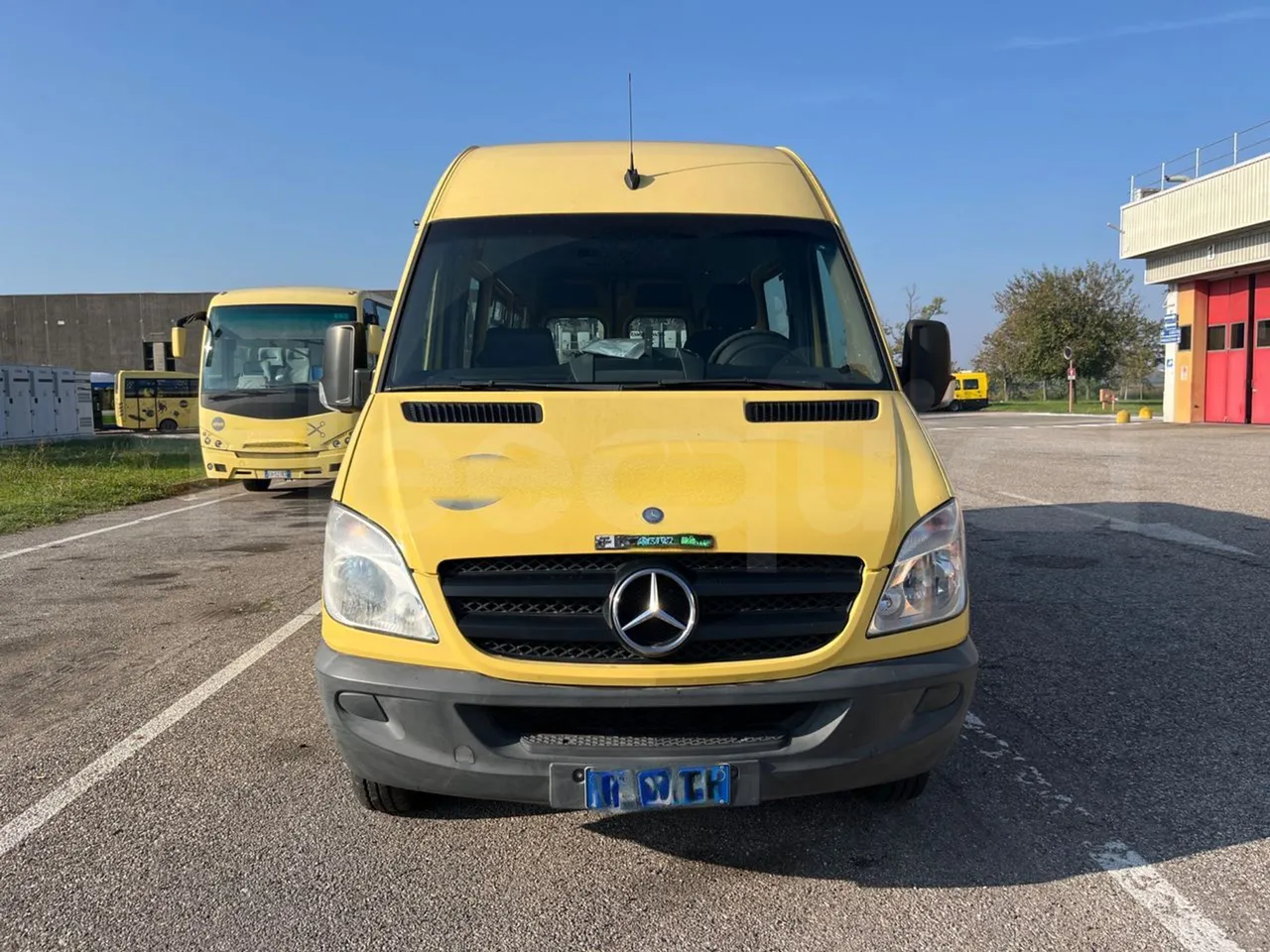 Mercedes-Benz Sprinter 518CDI f 50 - EUR4 - 135kW - 7.345m Tomassini - front photo