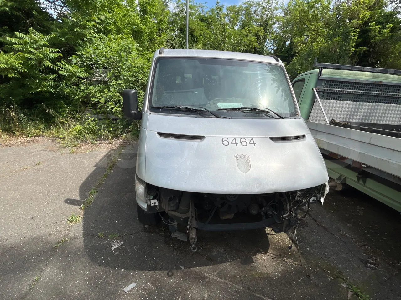 Iveco Daily 35/29-EUR3-85,3Kw-5m - front photo
