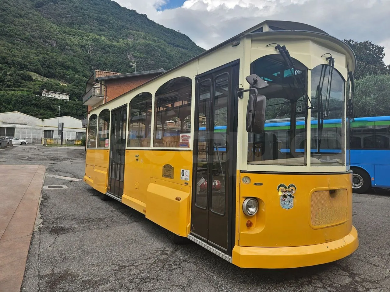 Man 11.220 Intercar Greeny / Euro2 - 162 Kw - 8,820 Mt - Base cover photo
