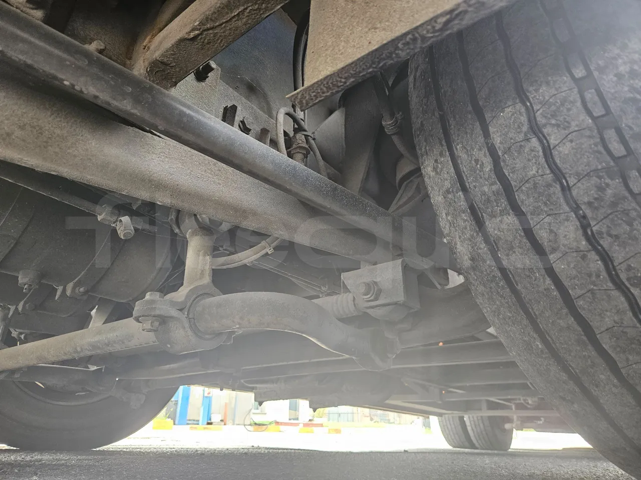 Man 11.220 Intercar Greeny / Euro2 - 162 Kw - 8,820 Mt - front axle left side