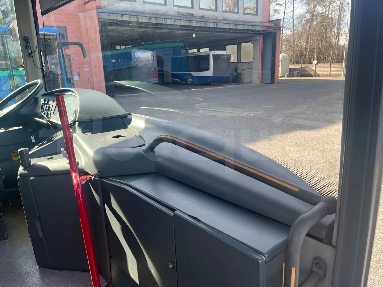 Mercedes-Benz Integro E5 4 - Euro5 - 220kW - 12.140mt - hostes microphone accessories photo