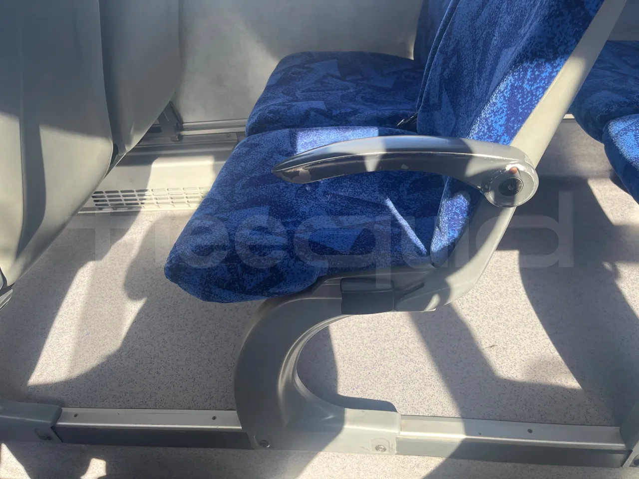Mercedes-Benz Integro E5 4 - Euro5 - 220kW - 12.140mt - armrest detail photo