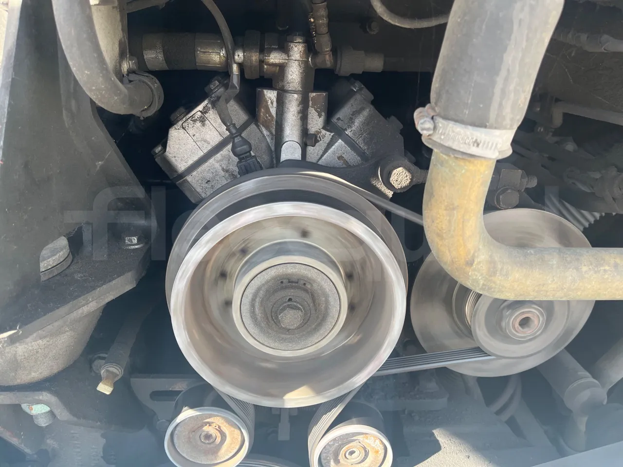 Mercedes-Benz Integro E5 4 - Euro5 - 220kW - 12.140mt - air conditioning compressor