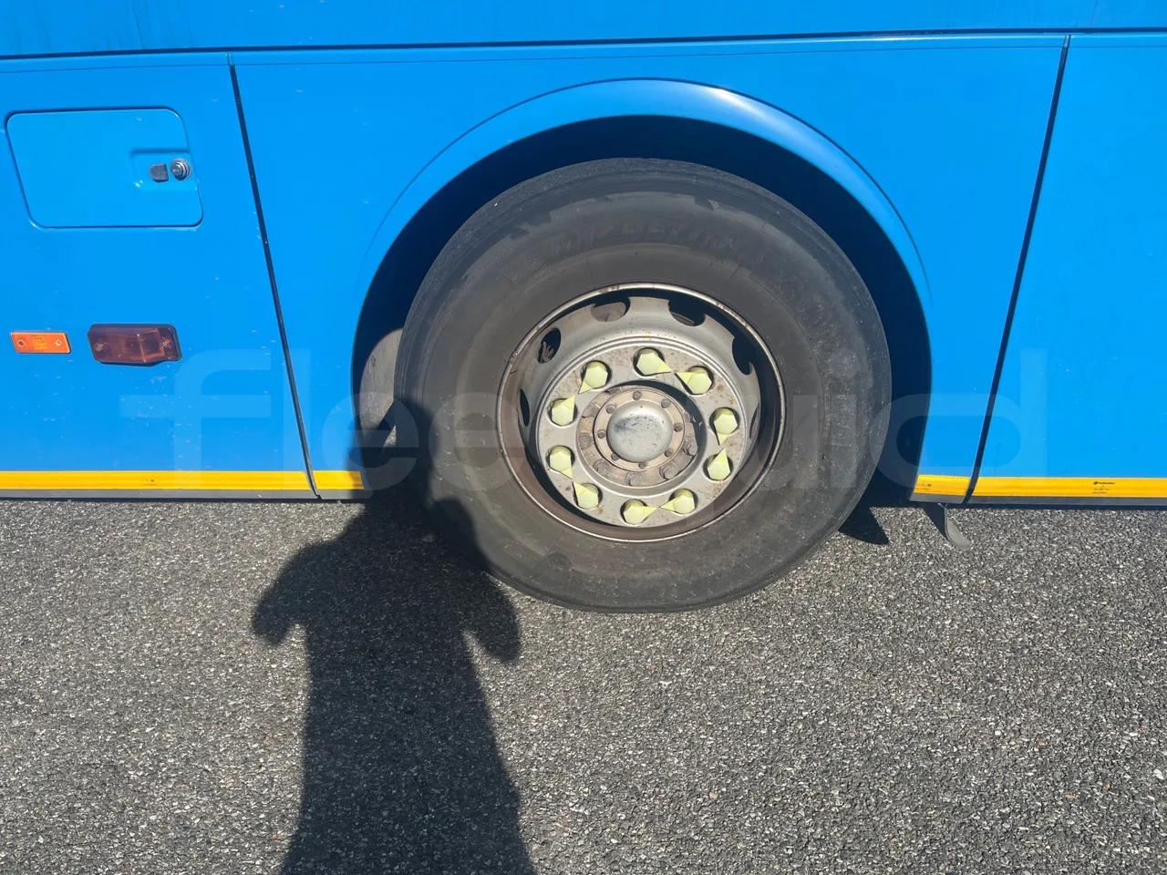 Mercedes-Benz Integro E5 4 - Euro5 - 220kW - 12.140mt - tread condition front tires left