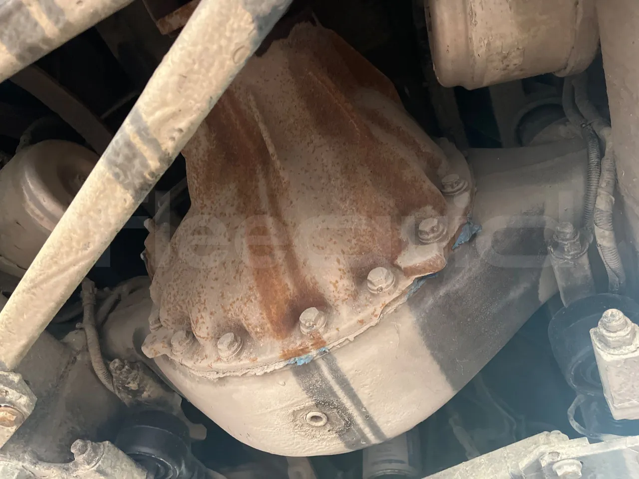 Mercedes-Benz Integro E5 4 - Euro5 - 220kW - 12.140mt - axle 2 shock absorbers 1 left